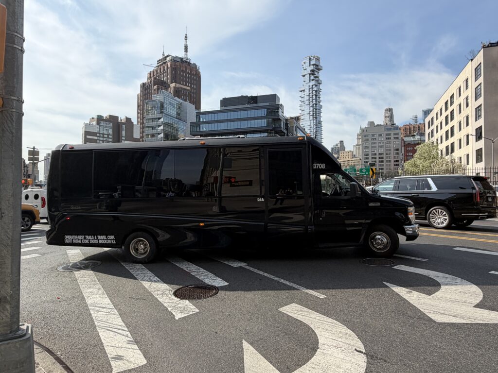 BTT 24 Passenger