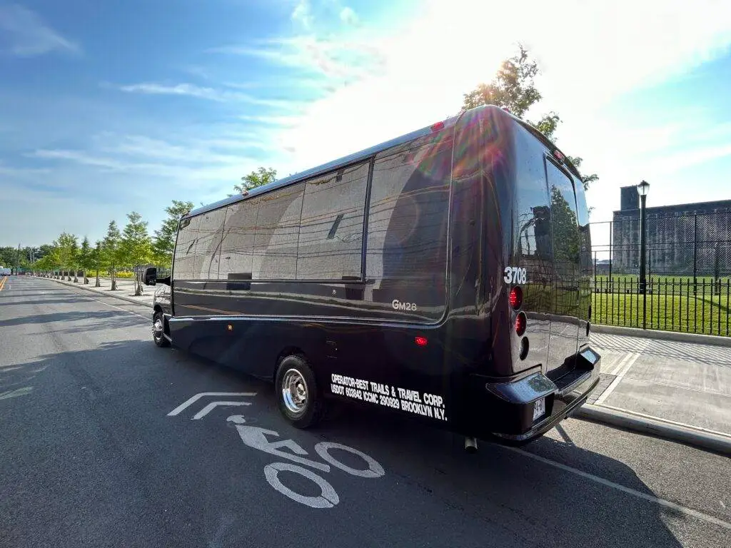 24 Passenger