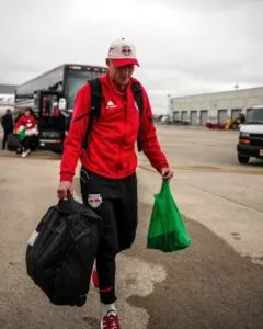 New York Redbulls arriving to the airport on a Best Trails & Travel charter bus